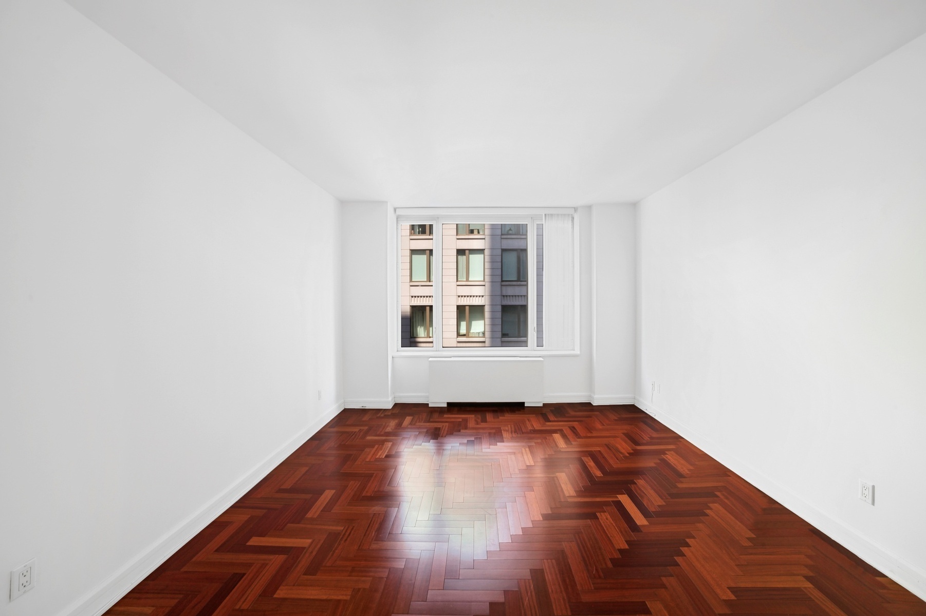 220 Riverside Boulevard 6-T