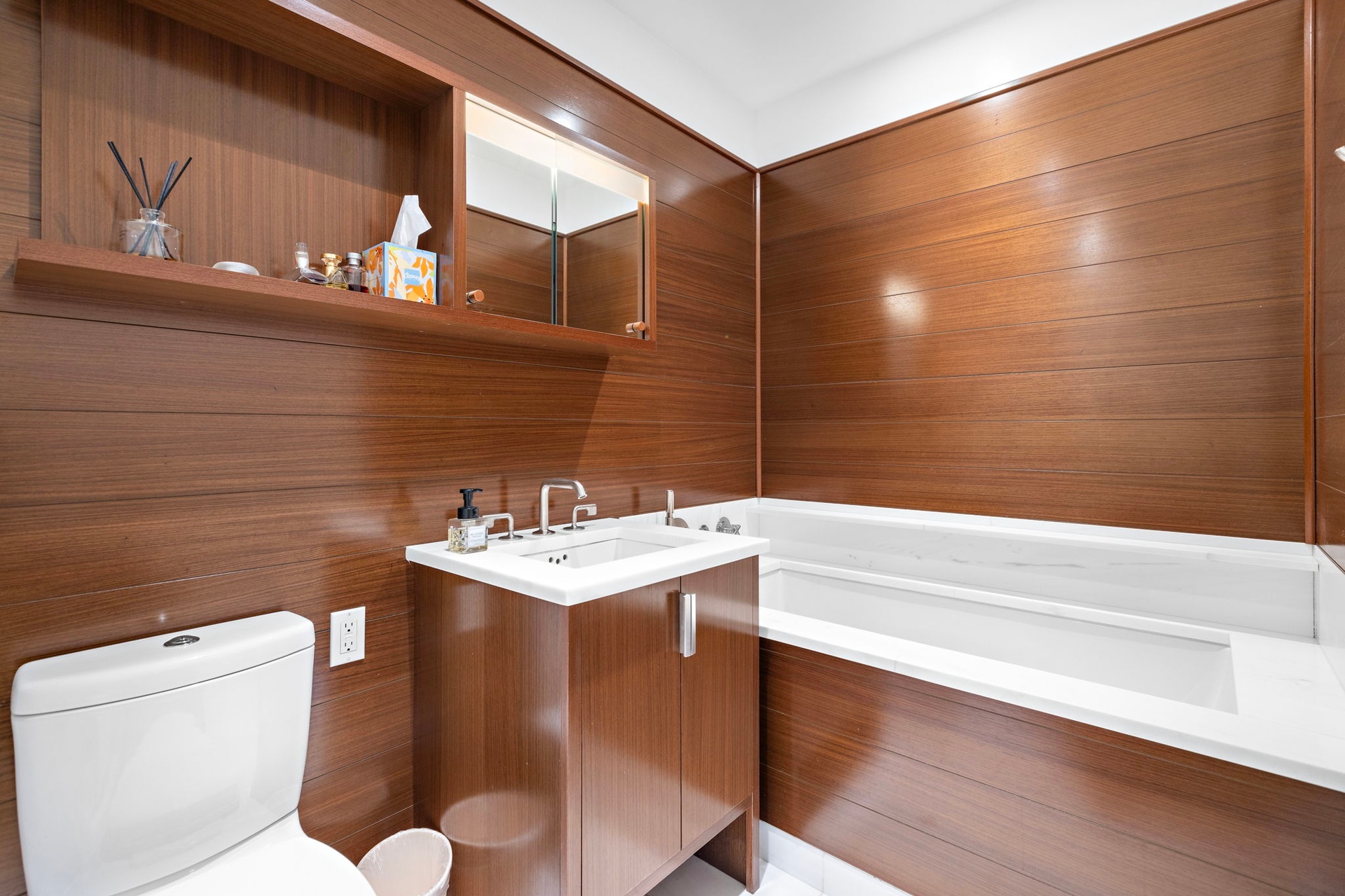 60 Riverside Boulevard 1106