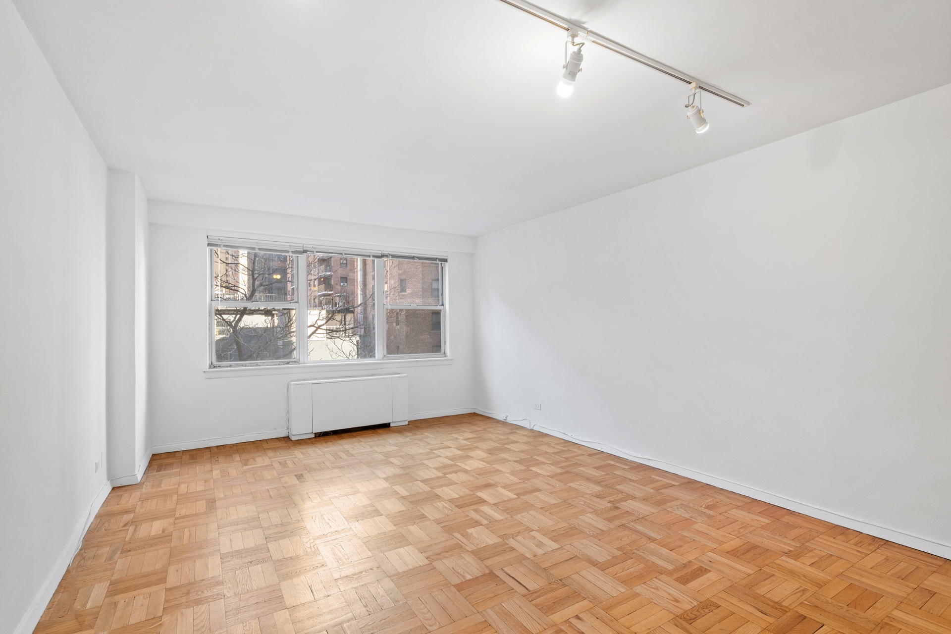 155 E 34th Street 6-A