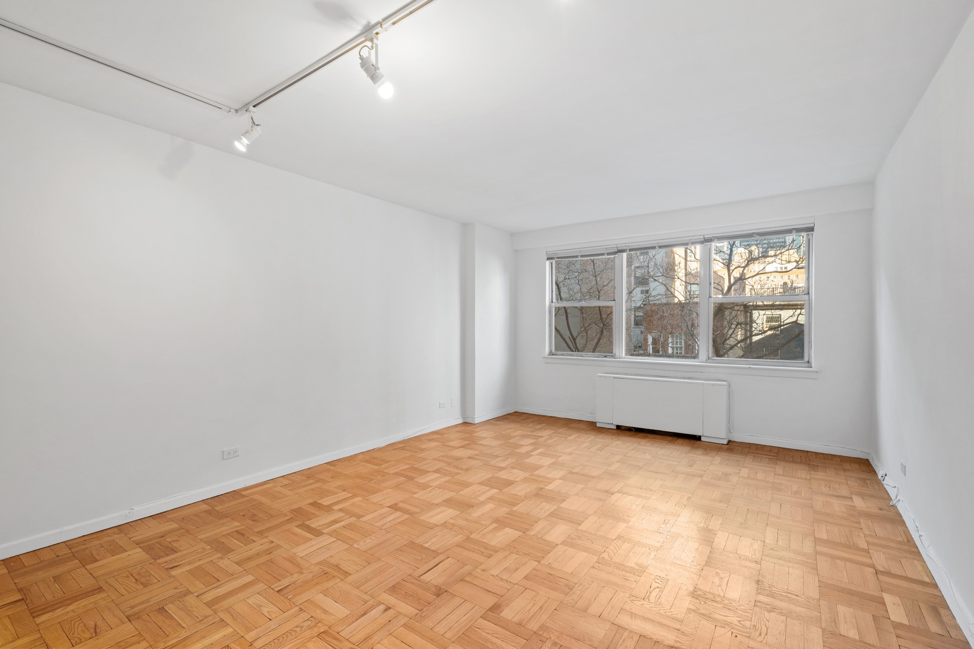 155 E 34th Street 6-A