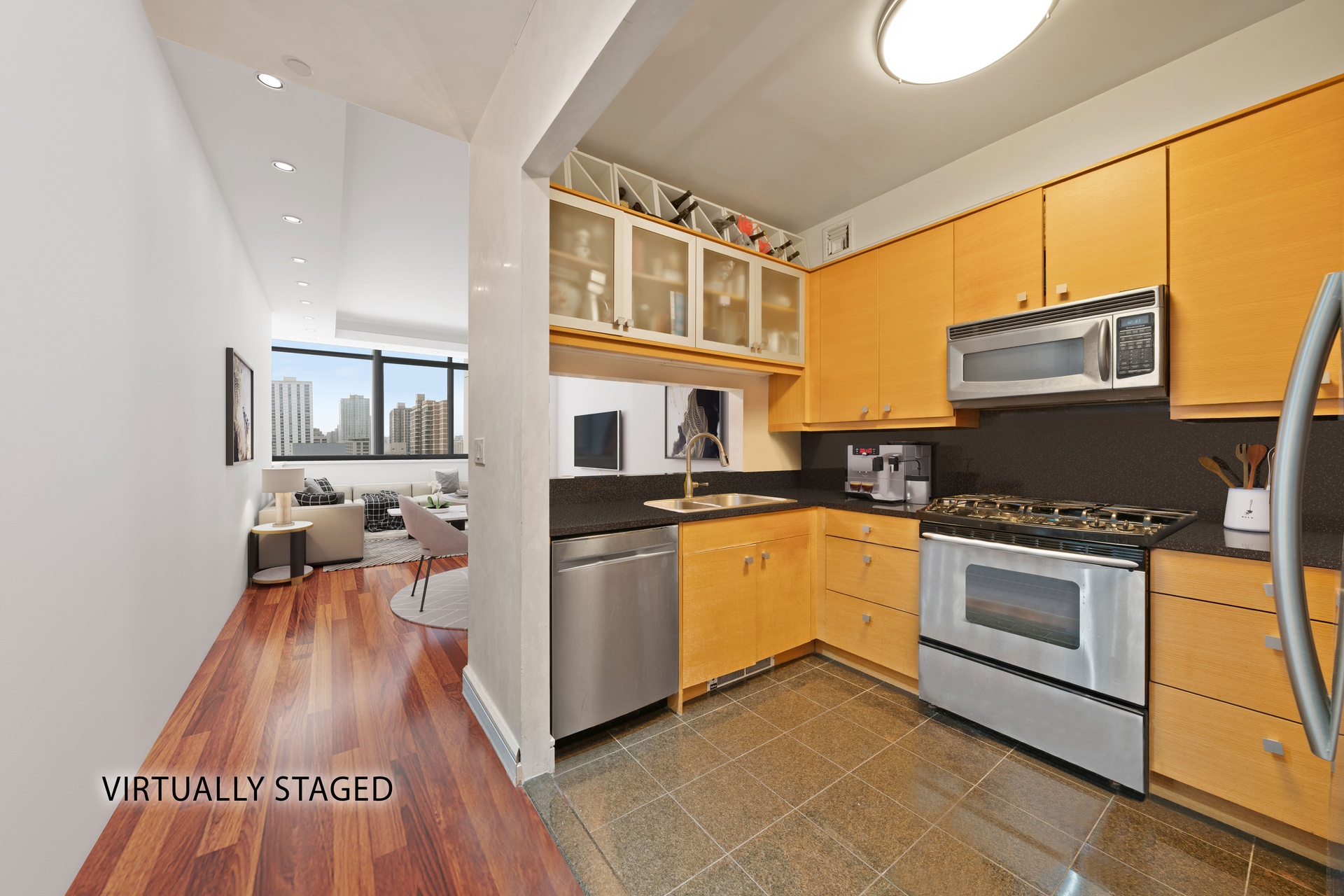 120 Riverside Boulevard PH-3J/4J