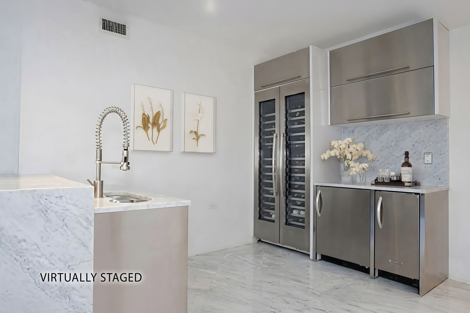 120 Riverside Boulevard PH-3J/4J