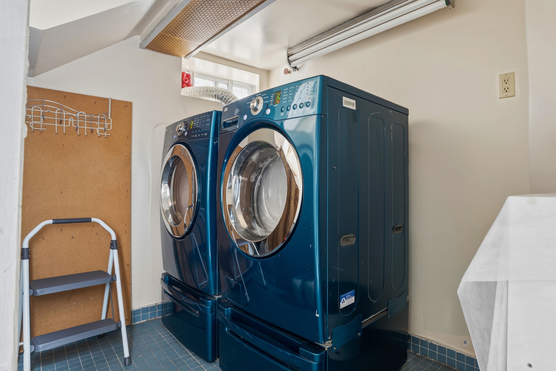 147-42 Hoover Avenue