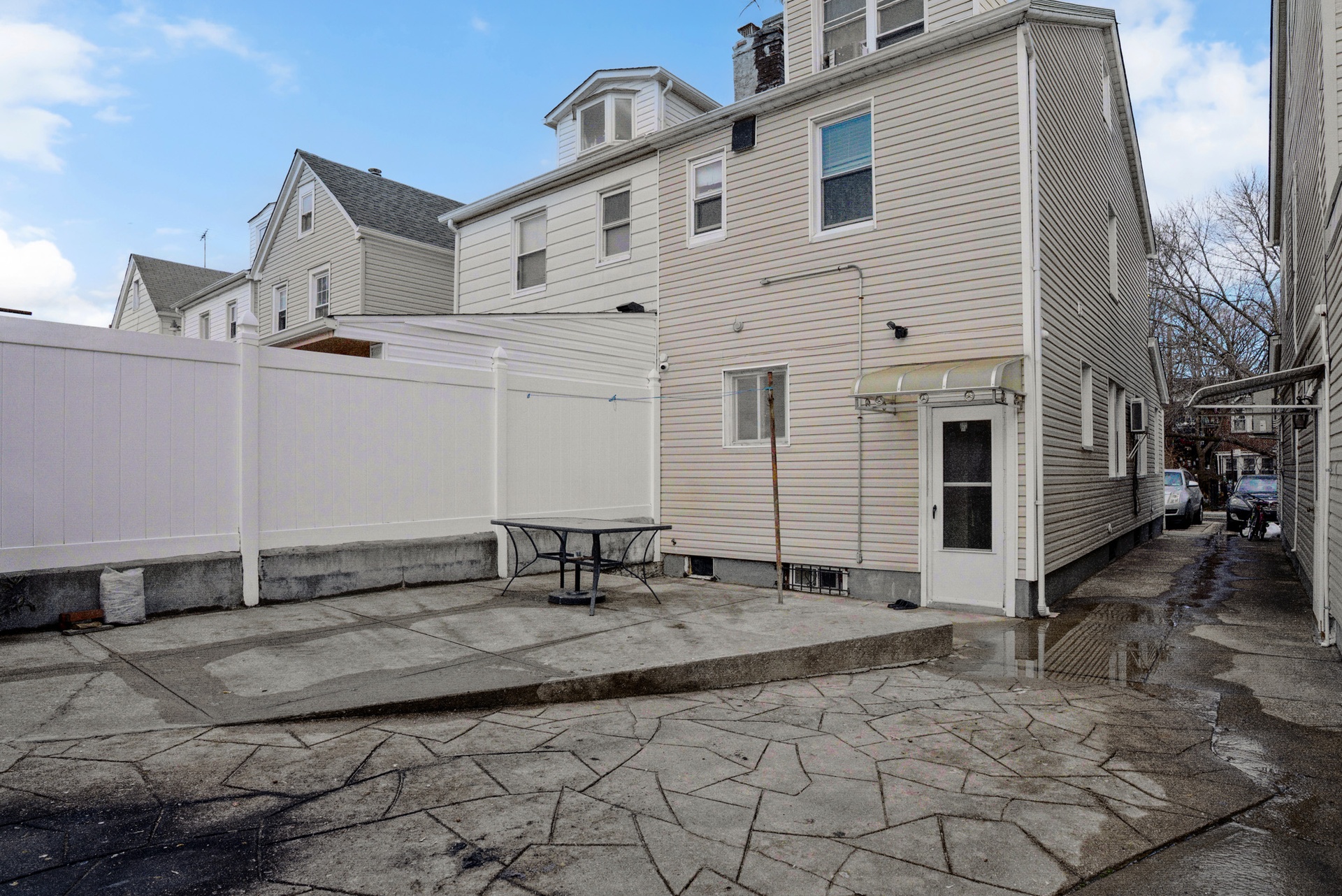 147-42 Hoover Avenue