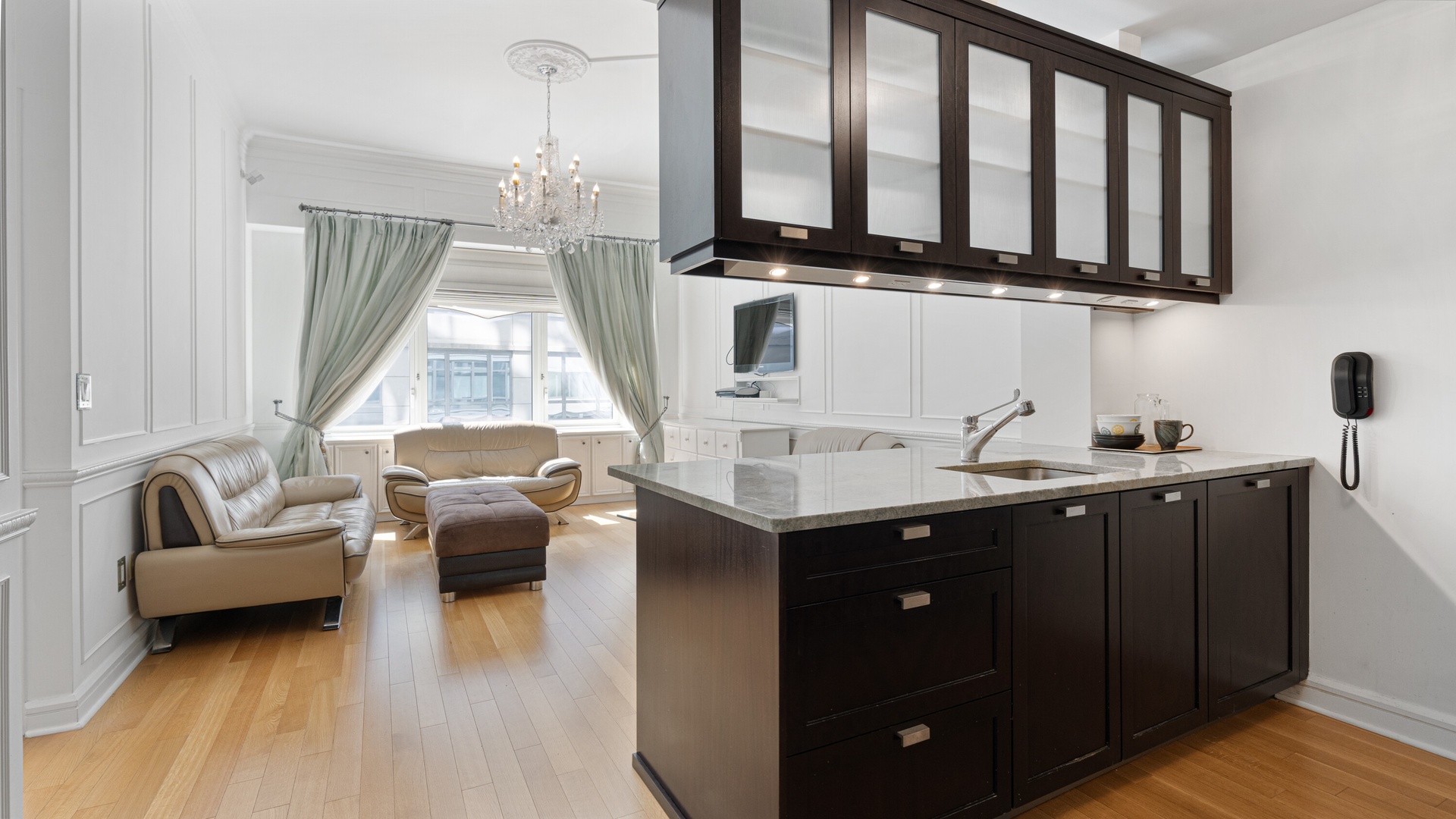 80 Riverside Boulevard 7-A
