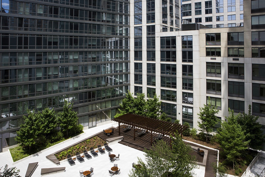 60 Riverside Boulevard 2802