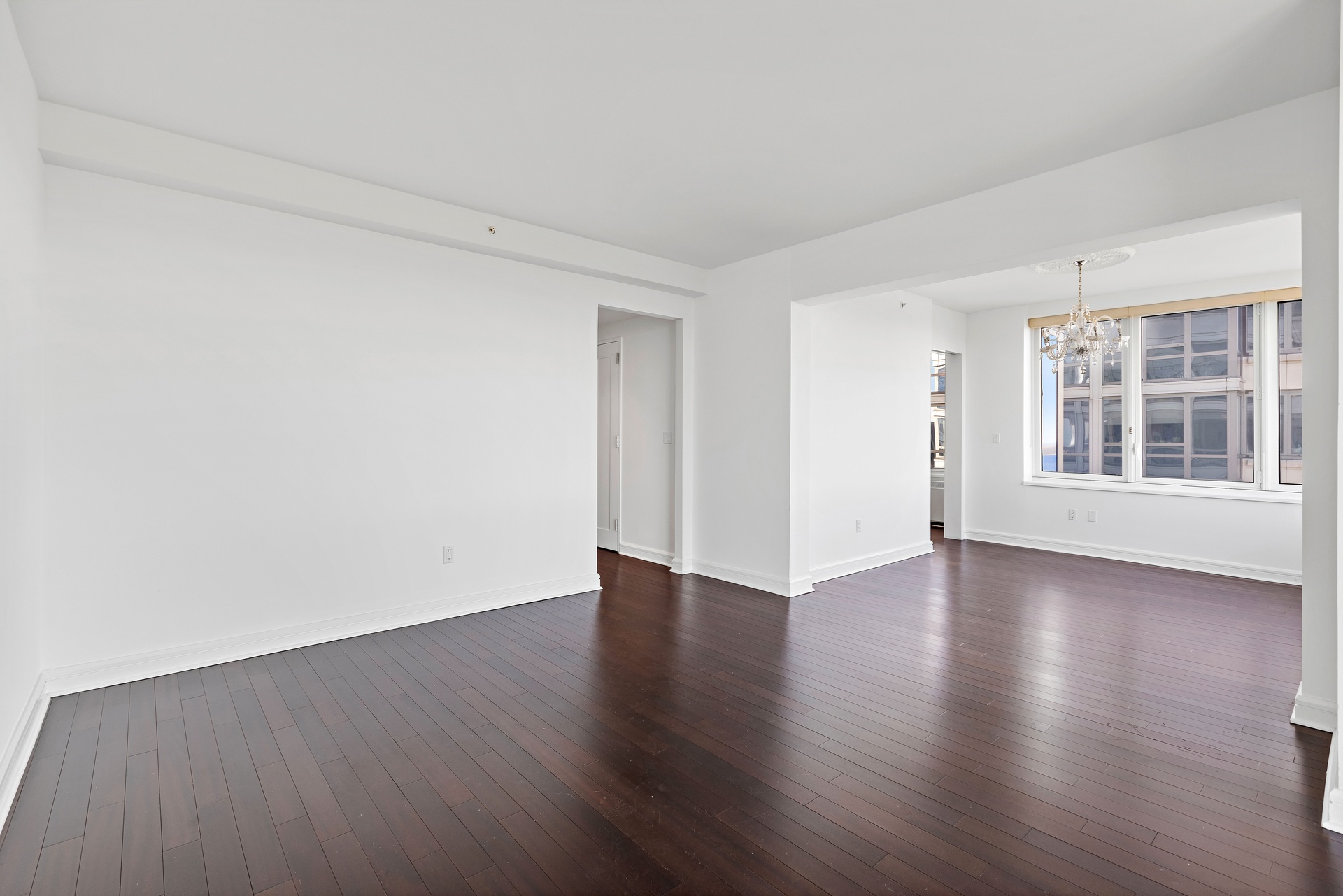 80 Riverside Boulevard 37-B