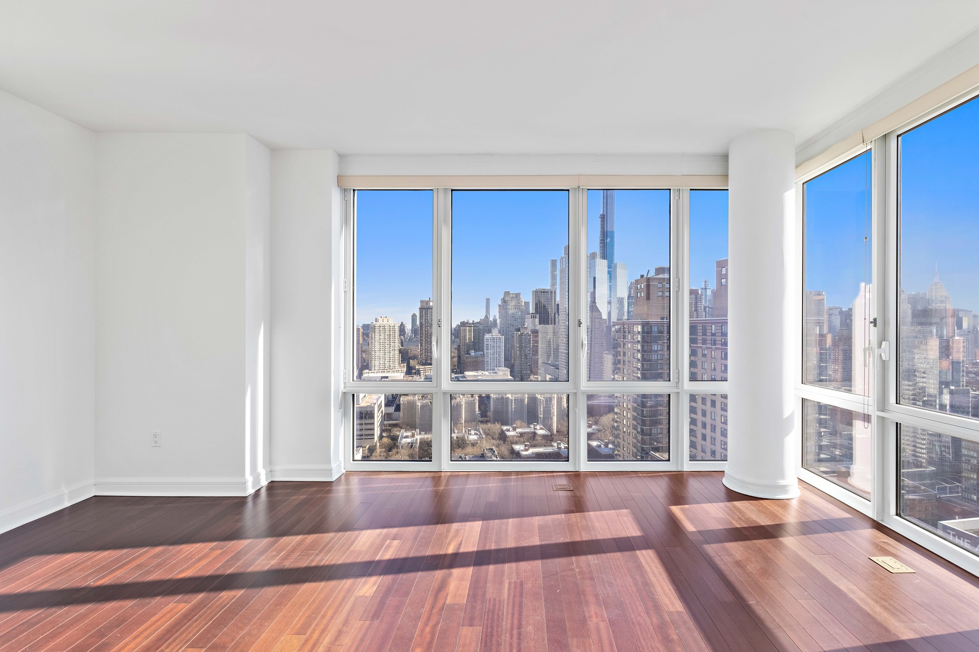 80 Riverside Boulevard 37-B