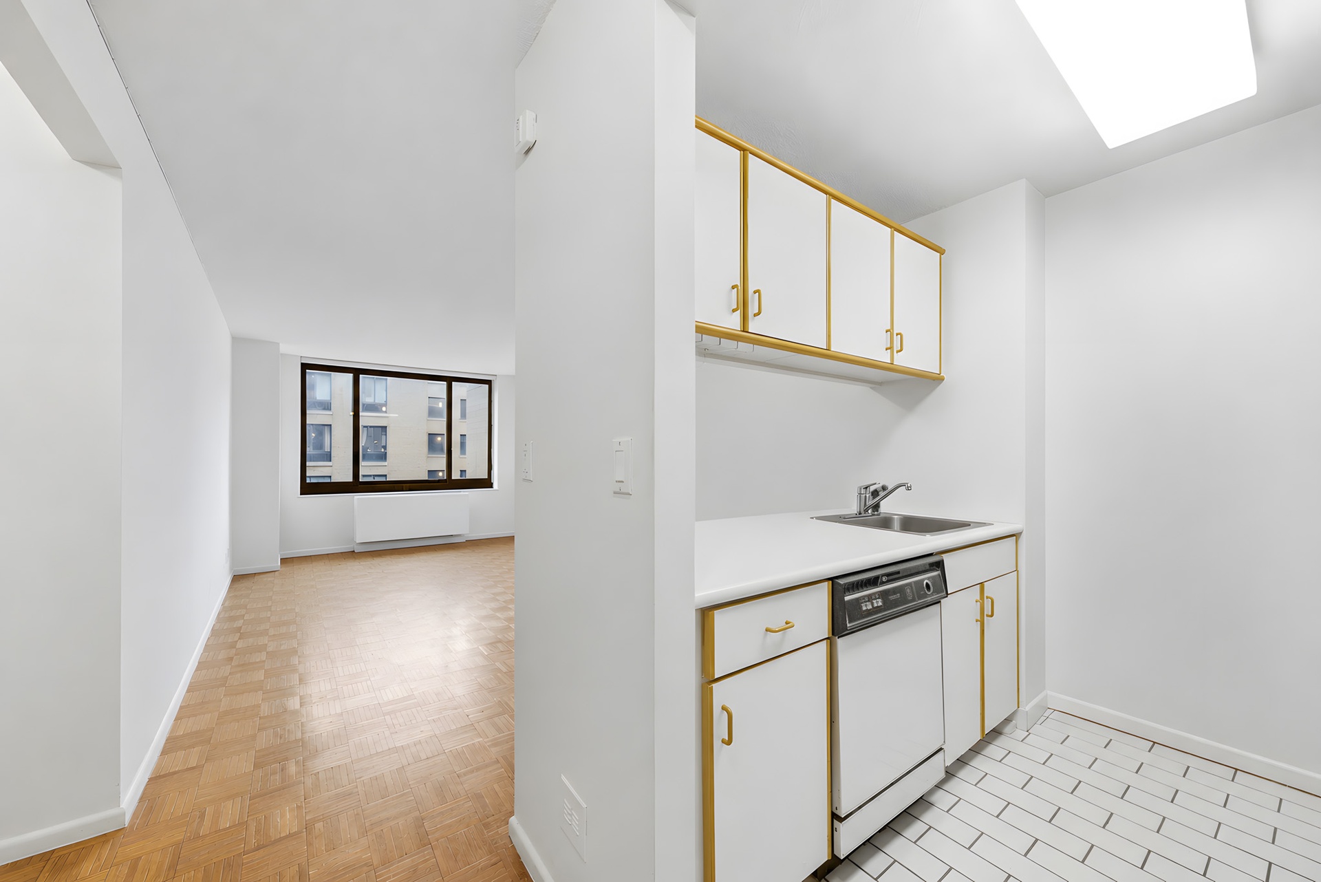 200 Rector Place 7-C