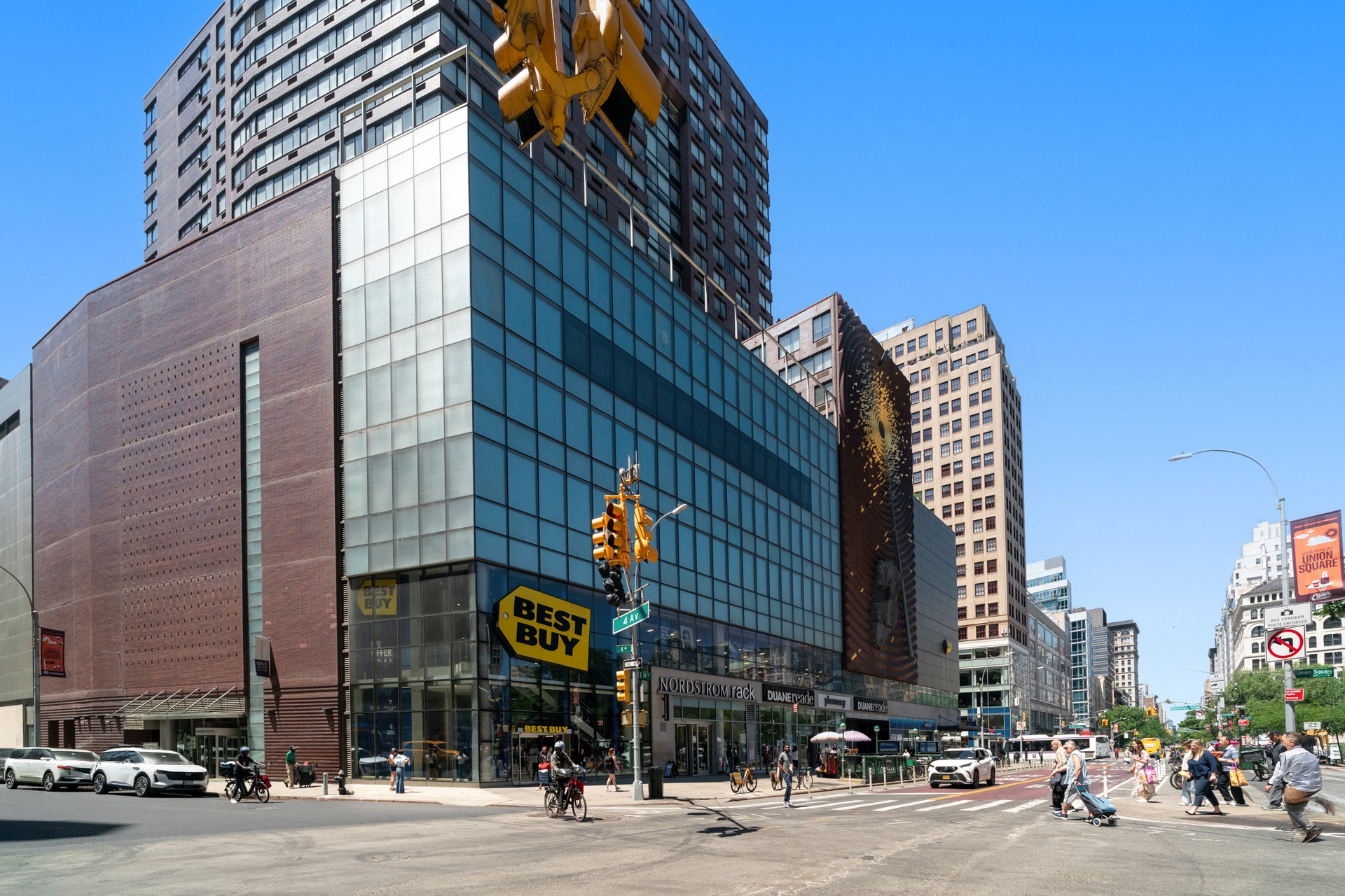 1 Irving Place V-7C