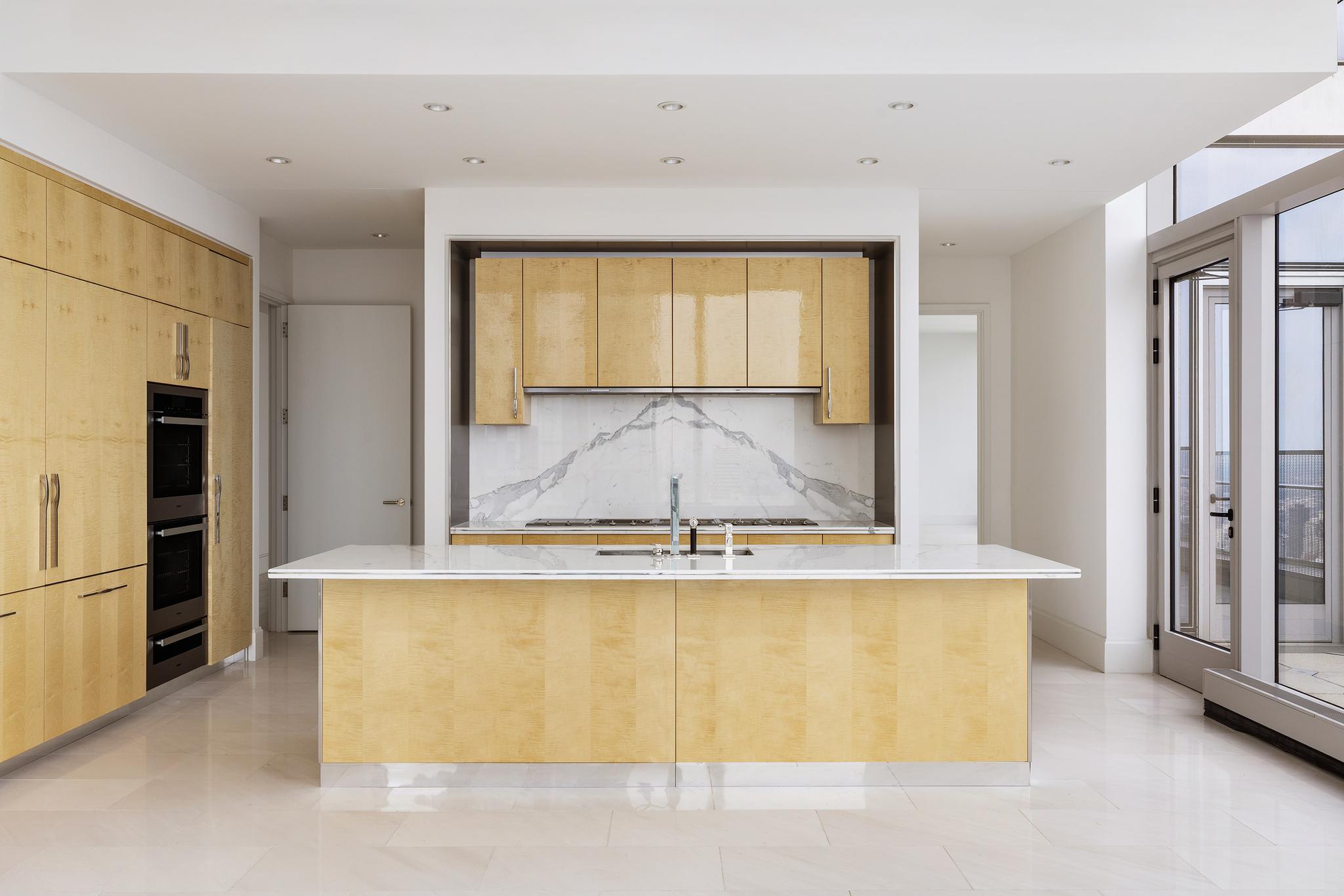 217 W 57th Street 77-E