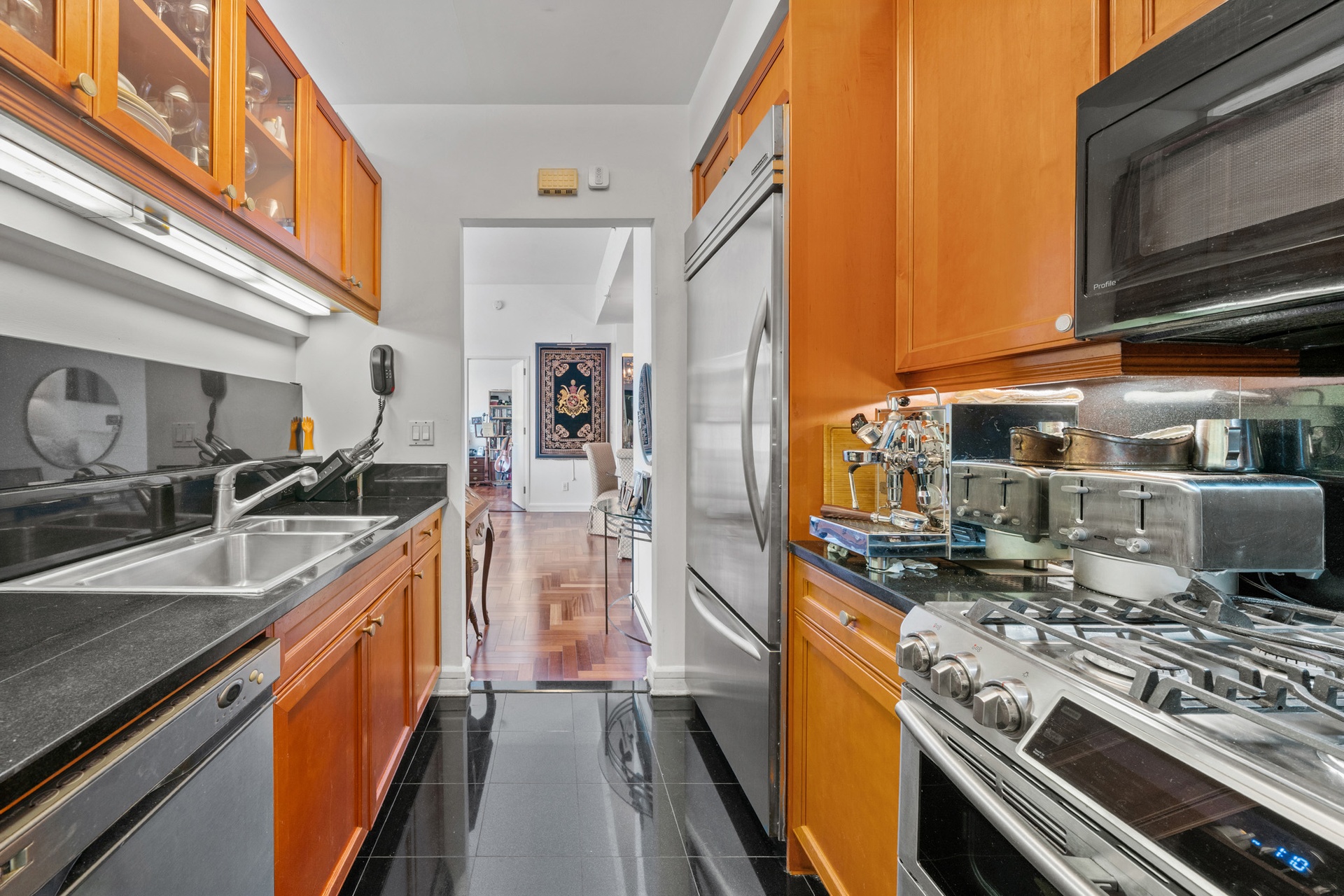 220 Riverside Boulevard 5-K