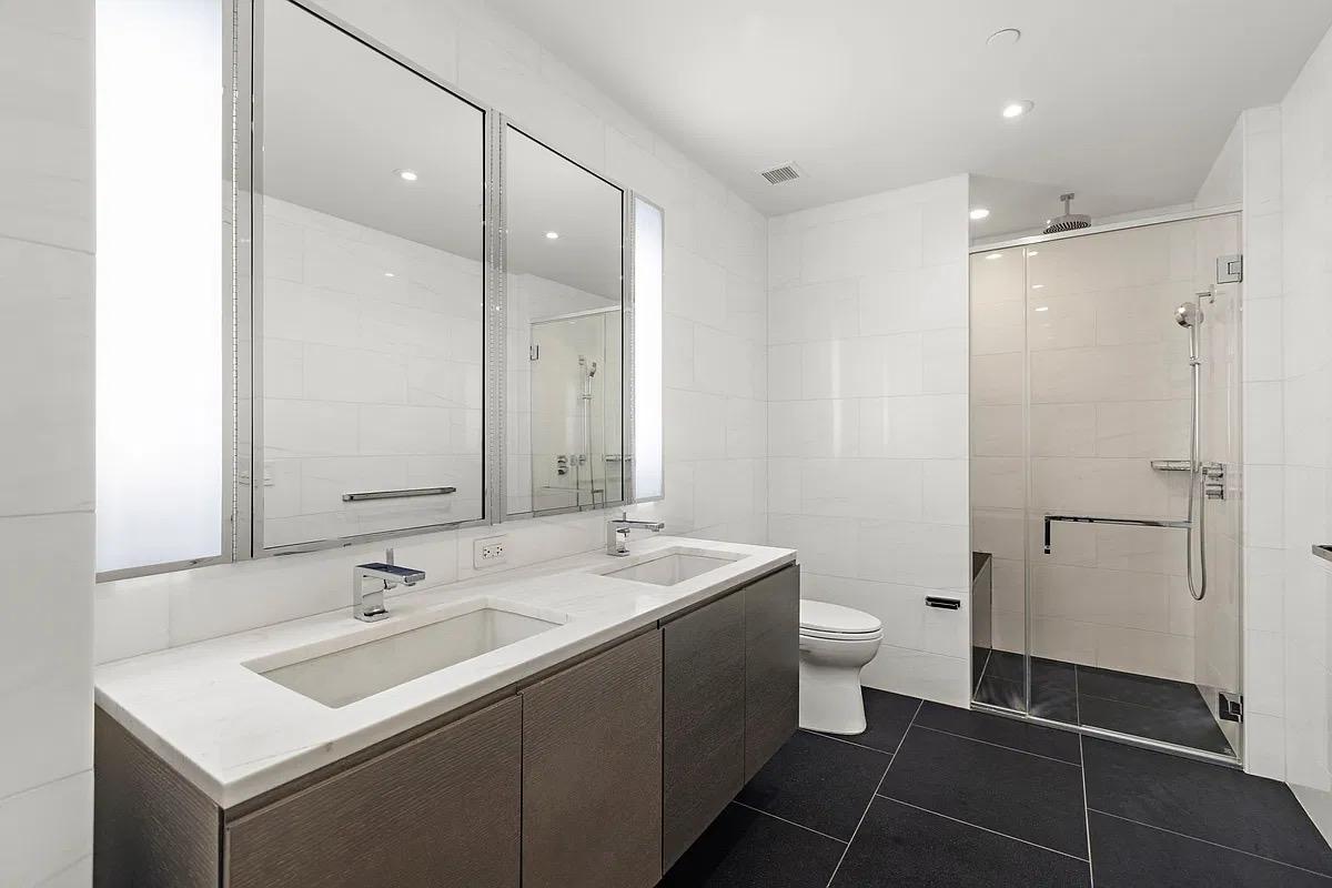50 Riverside Boulevard 17-F
