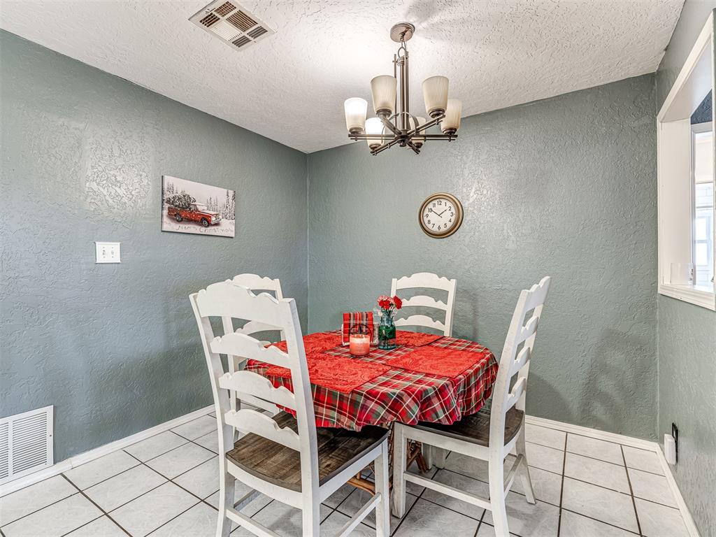 1223 E Brooks Street