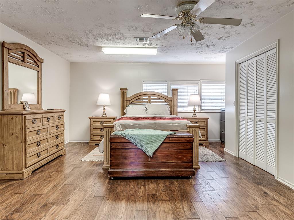 1223 E Brooks Street