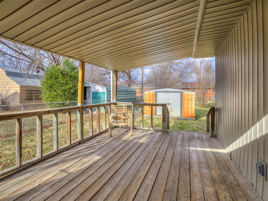 1223 E Brooks Street