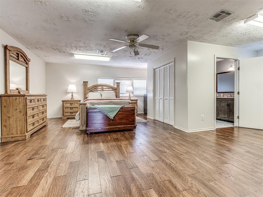 1223 E Brooks Street