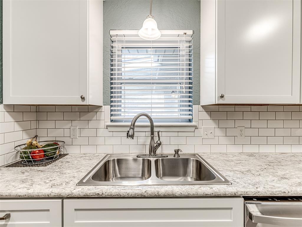 1223 E Brooks Street