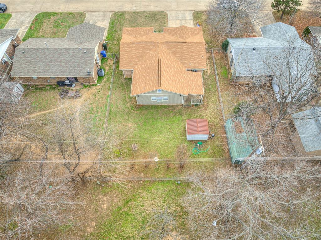 1223 E Brooks Street