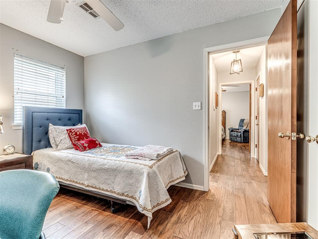 1223 E Brooks Street