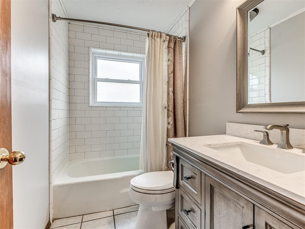 1223 E Brooks Street