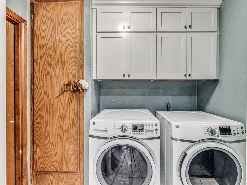 1223 E Brooks Street