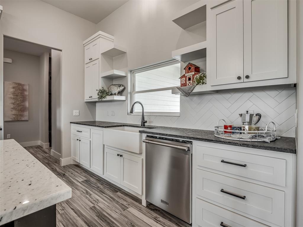 23158 Oak Lawn Drive