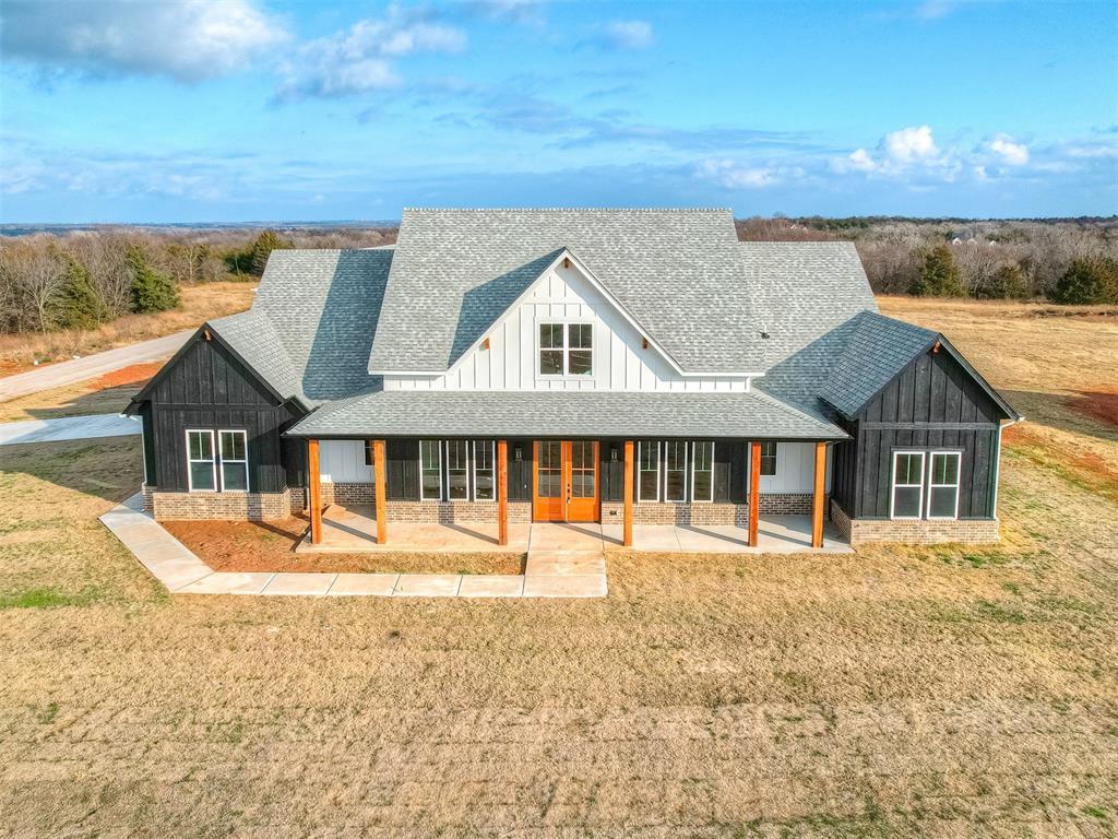 23158 Oak Lawn Drive