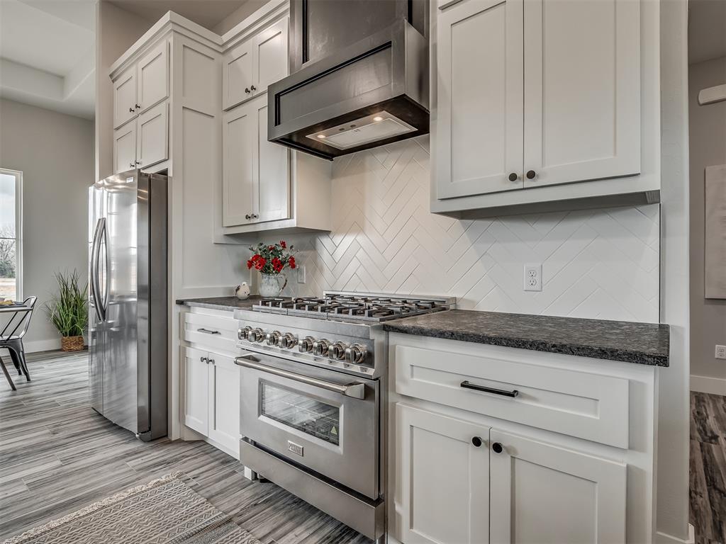 23158 Oak Lawn Drive