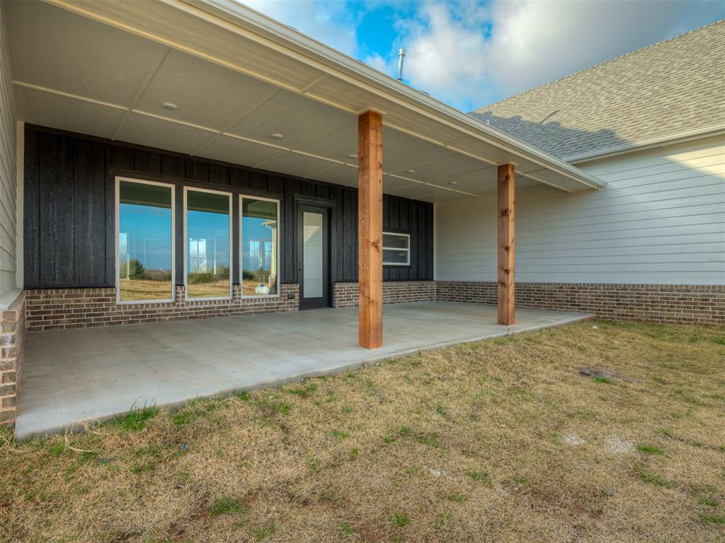 23158 Oak Lawn Drive