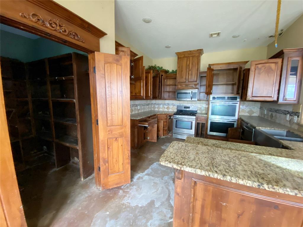 1251 County Road 1390