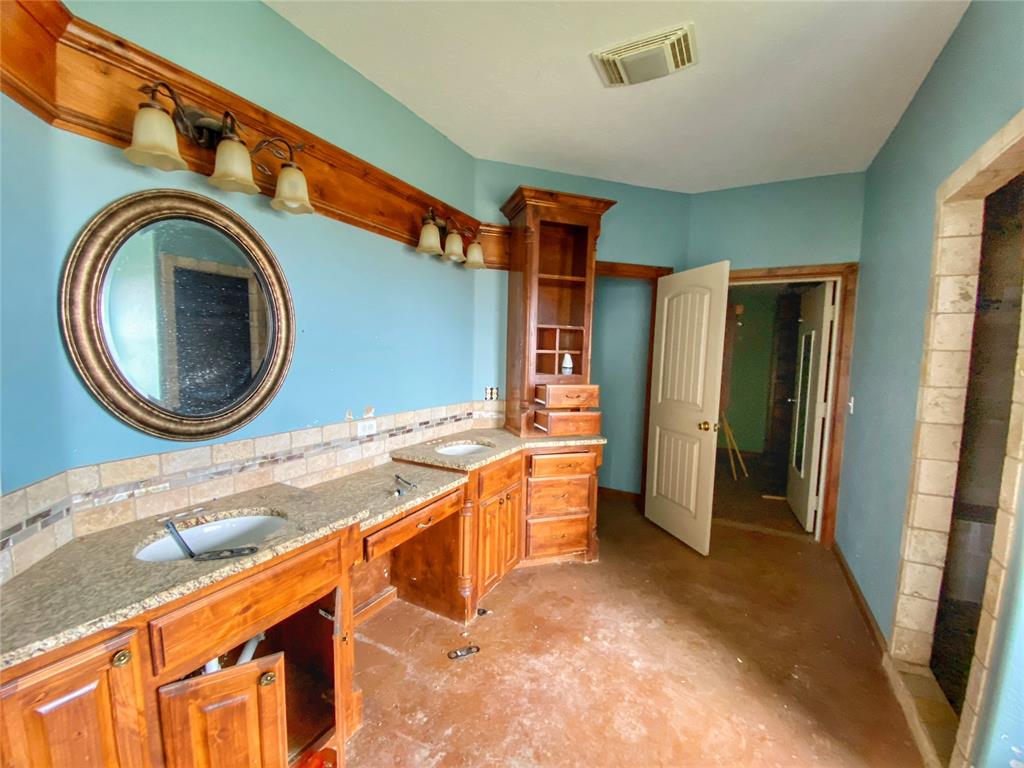 1251 County Road 1390