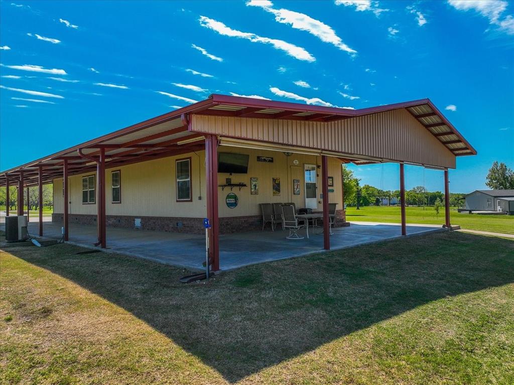 4805 Grasshopper Lane