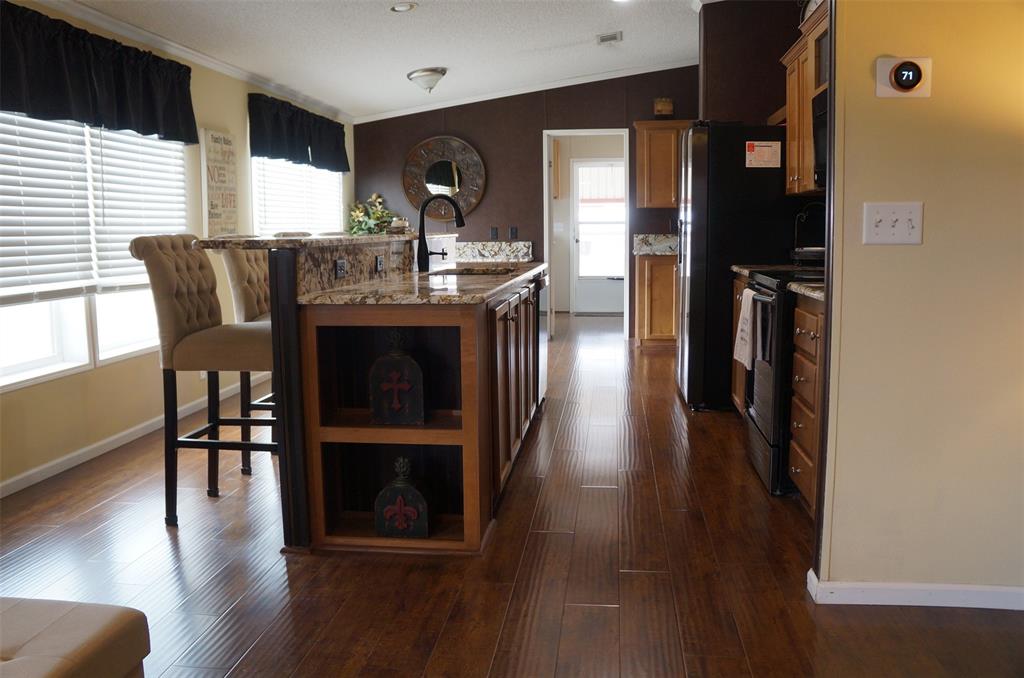 4805 Grasshopper Lane