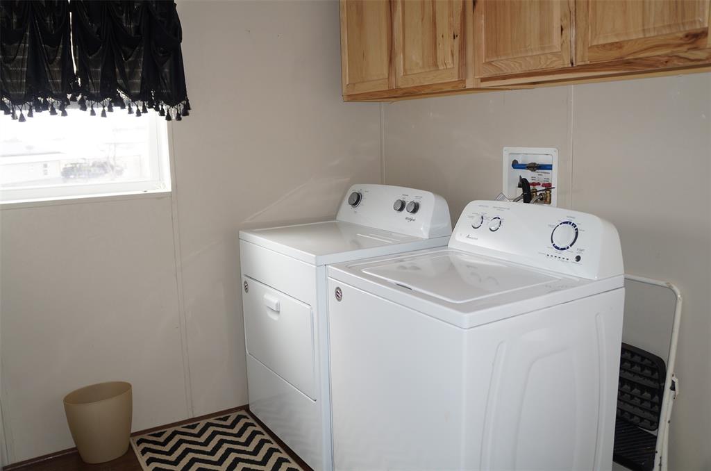 4805 Grasshopper Lane