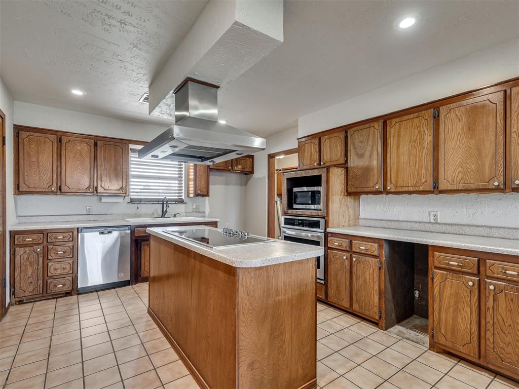 1665 County Road 1380