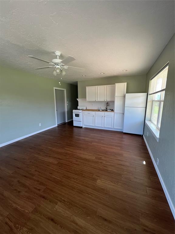 19998 Rolling Meadows Lane