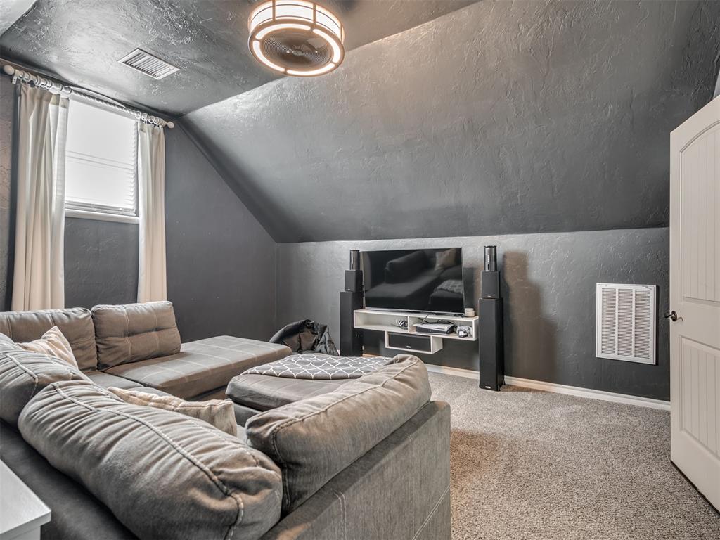 4117 Wayfield Avenue