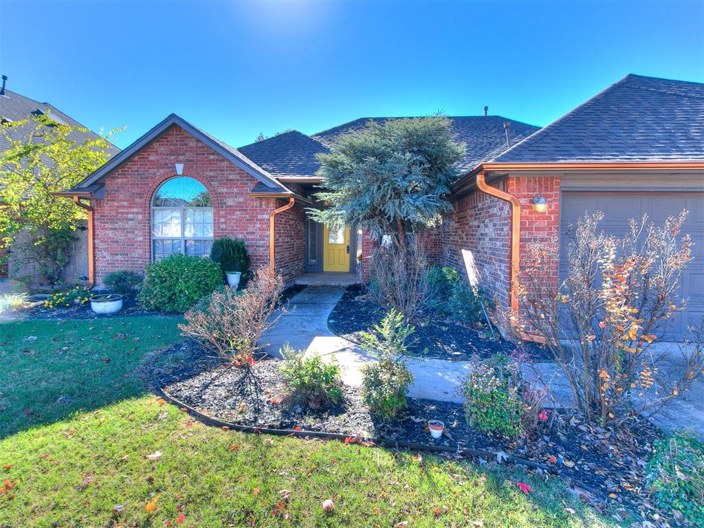 5000 Cypress Lake Drive