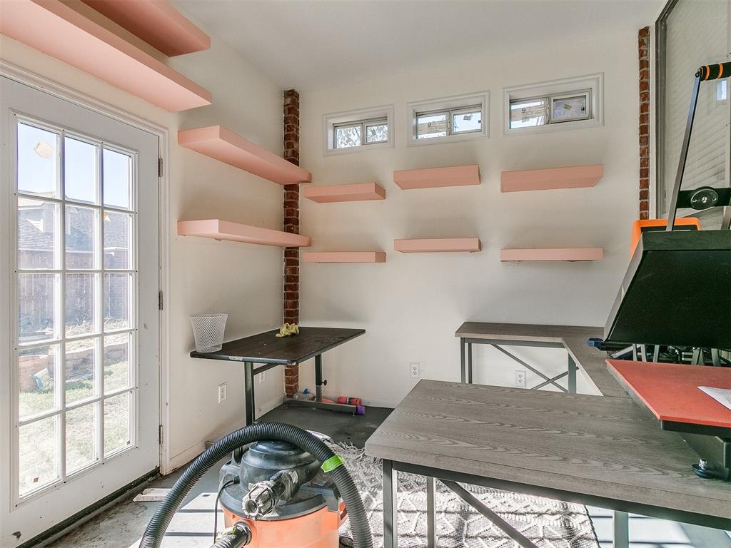 5000 Cypress Lake Drive