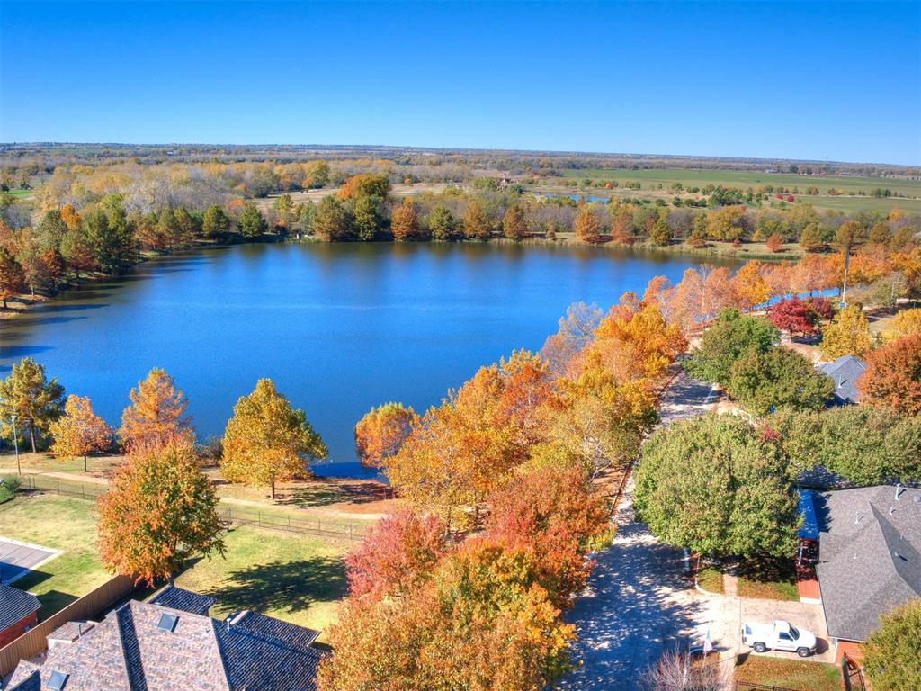 5000 Cypress Lake Drive