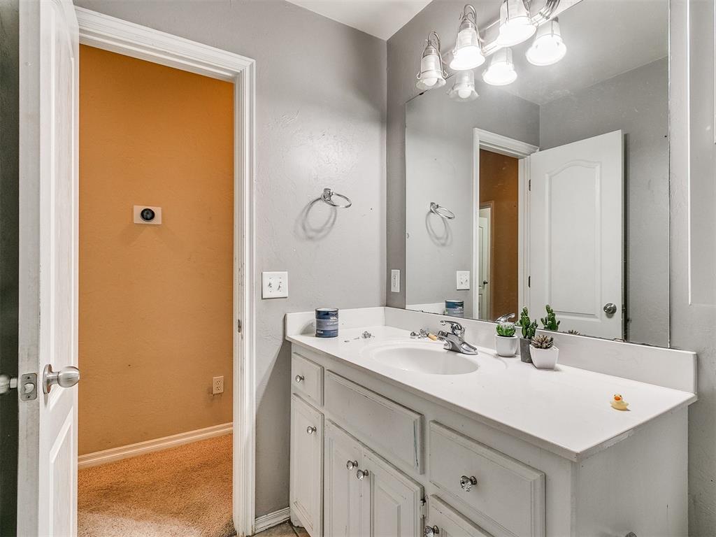 5000 Cypress Lake Drive