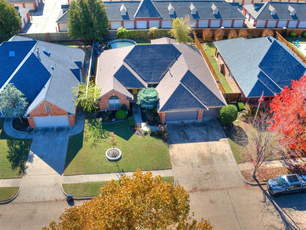 5000 Cypress Lake Drive