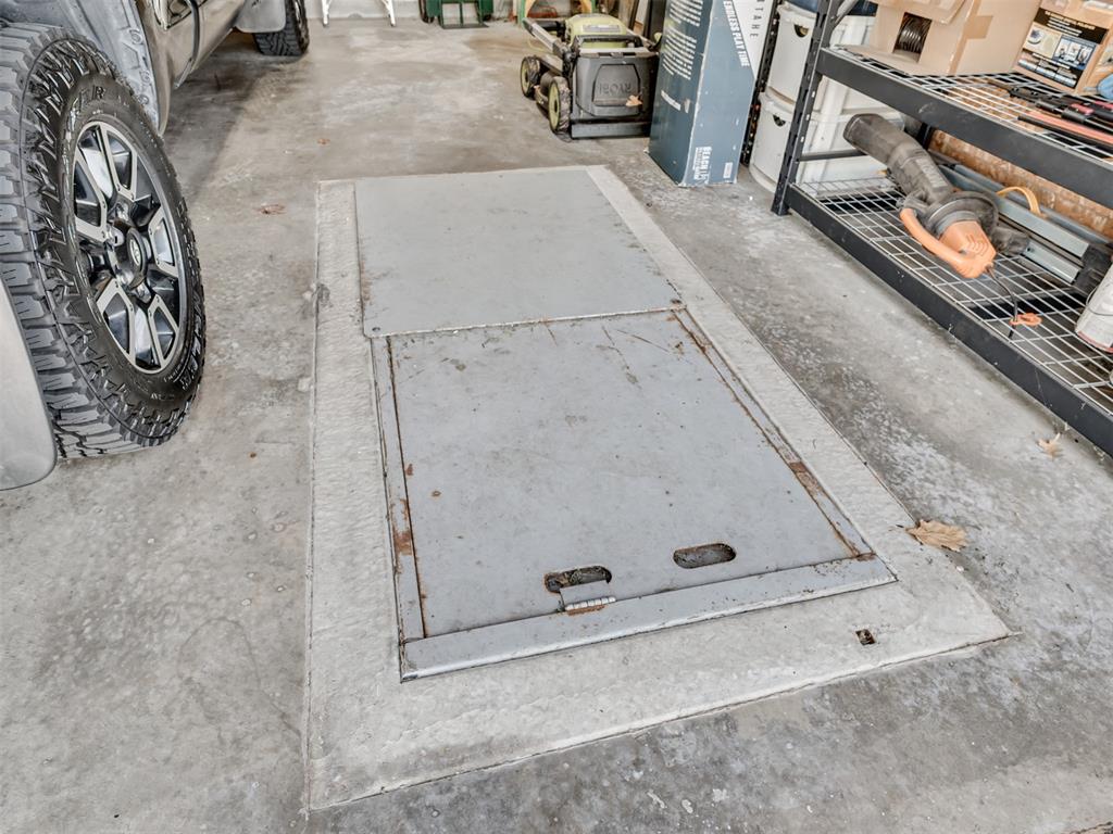 4704 Fountain Gate Drive