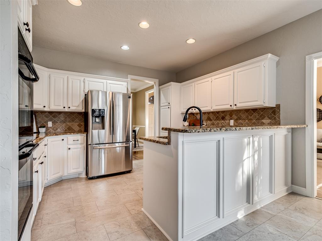 4704 Fountain Gate Drive