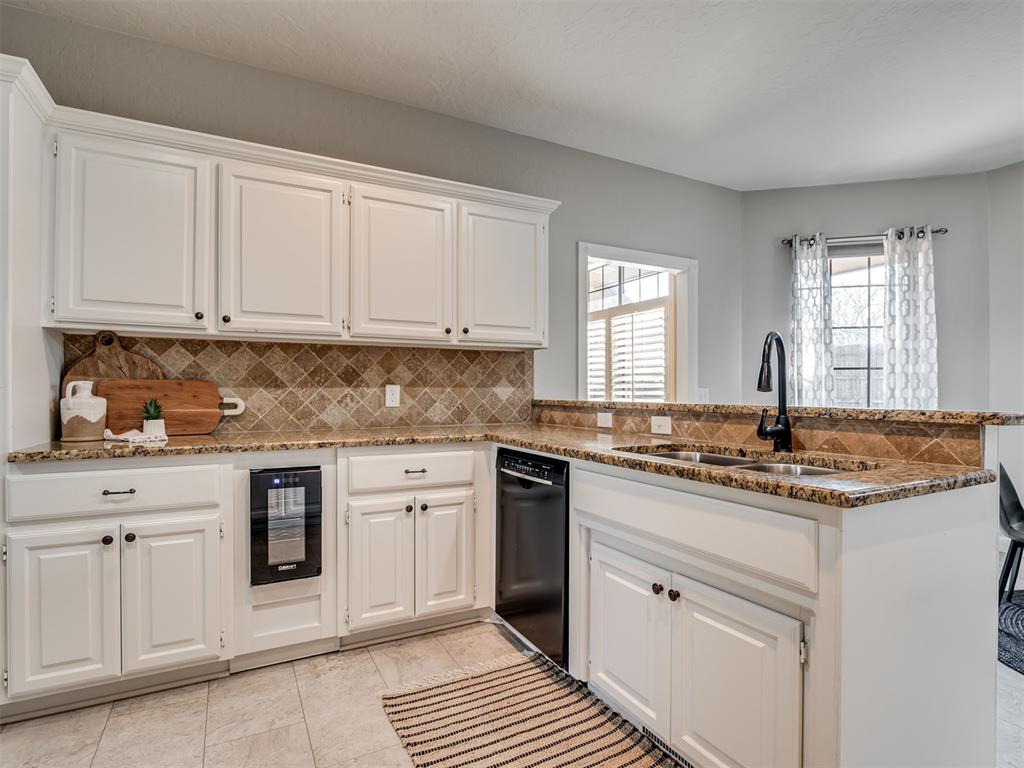 4704 Fountain Gate Drive