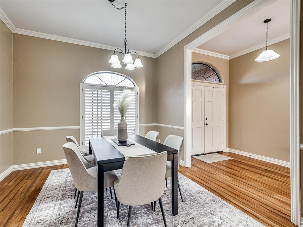 4704 Fountain Gate Drive