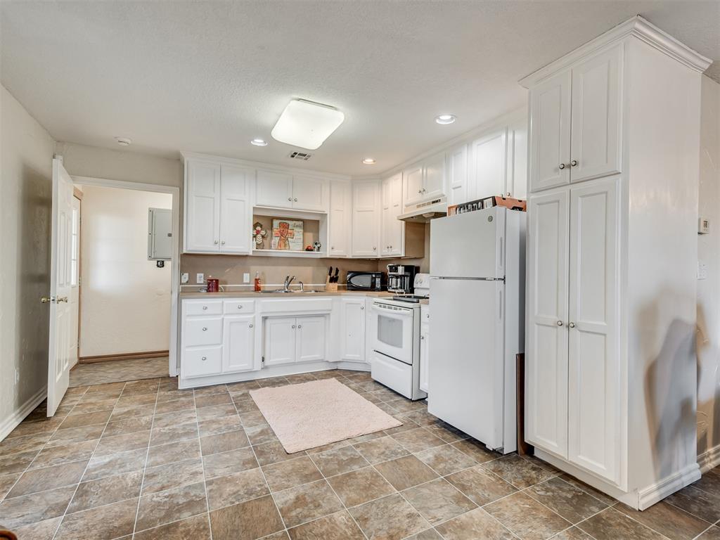 16574 N County Road 3400