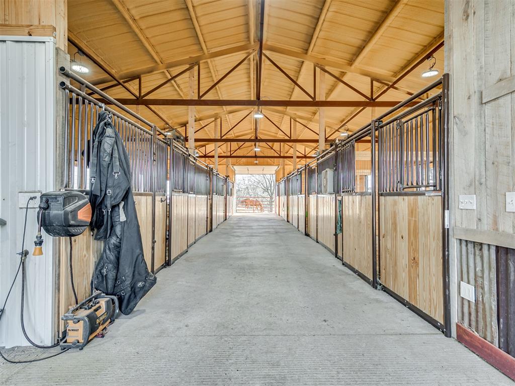 16574 N County Road 3400