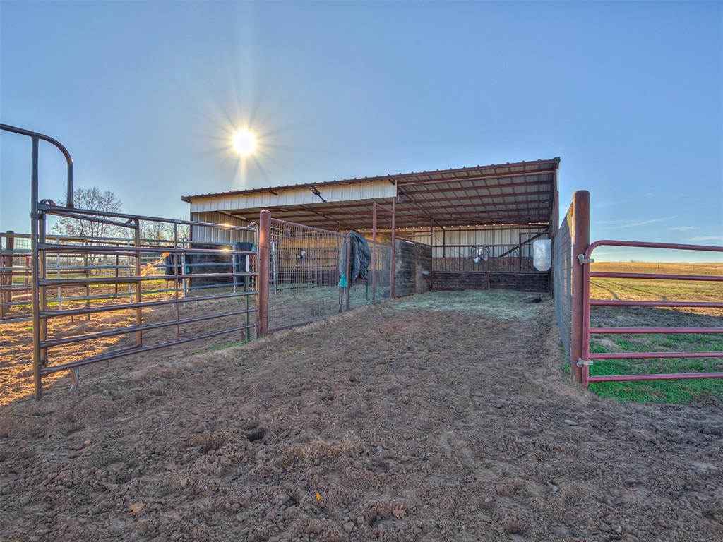 16574 N County Road 3400